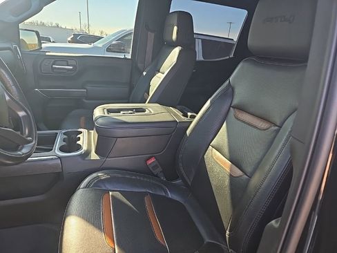 Used 2020 GMC Sierra 1500 AT4 w/ AT4 Premium Package image 8