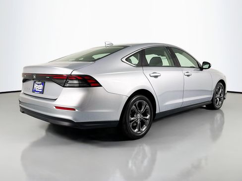 Certified 2023 Honda Accord EX image 5