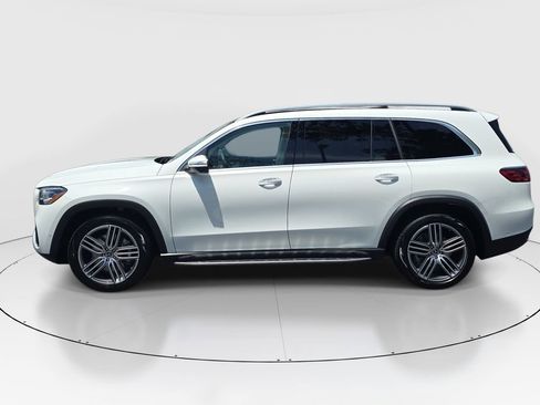 Certified 2026 Mercedes-Benz GLS 450 4MATIC image 8