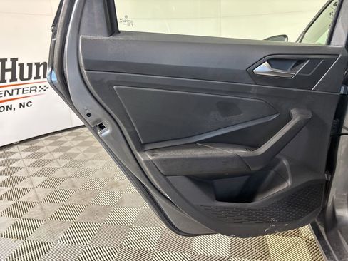 Used 2025 Volkswagen Jetta Sport image 19