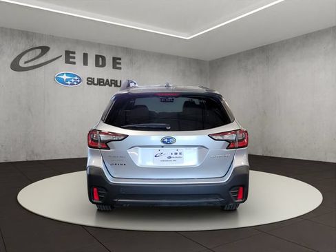 Used 2021 Subaru Outback Premium AWD/4WD image 11