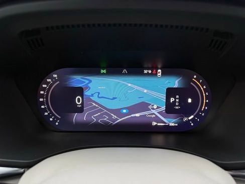 New 2026 Volvo XC60 B5 Ultra w/ Climate Package image 19