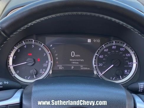 Used 2023 Toyota Highlander XLE image 23