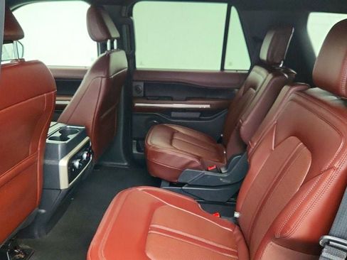 Used 2023 Ford Expedition Limited AWD/4WD image 21