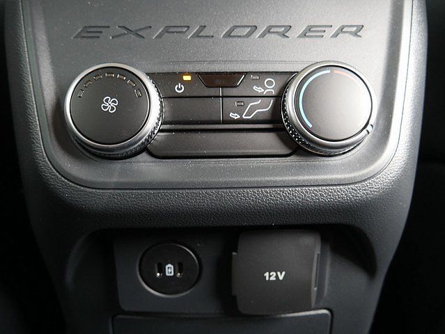New 2026 Ford Explorer Active w/ Active Comfort Package AWD/4WD image 32