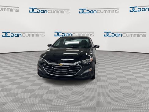 Used 2024 Chevrolet Malibu LT image 3