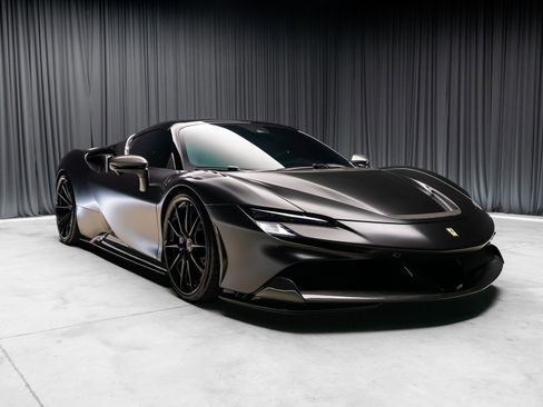 Used 2022 Ferrari SF90 Spider AWD/4WD image 93