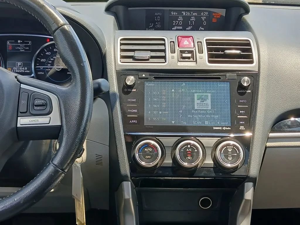 Used 2017 Subaru Forester 2.5i Limited AWD/4WD image 32