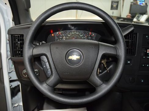 New 2025 Chevrolet Express 3500 w/ Power Convenience Package image 25