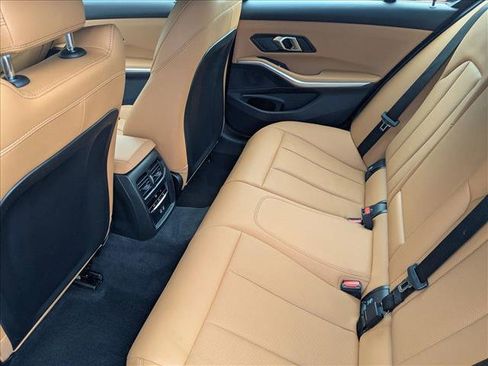 Used 2024 BMW 330i Sedan w/ Premium Package image 19