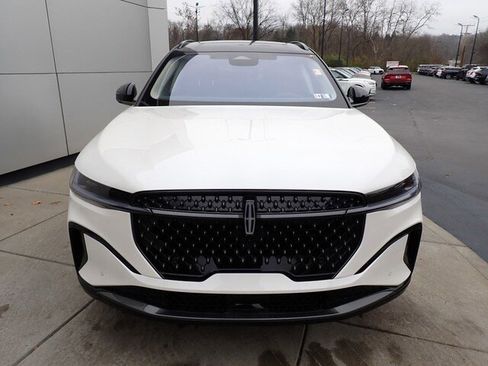 New 2026 Lincoln Nautilus Reserve w/ Jet Appearance Package image 16