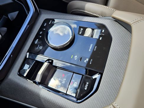 New 2025 BMW X3 xDrive30i w/ Convenience Package image 24