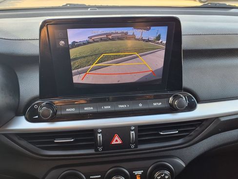 Used 2024 Kia Forte LXS FWD image 39