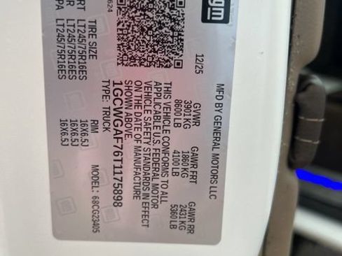 New 2026 Chevrolet Express 2500 w/ Driver Convenience Package RWD image 43