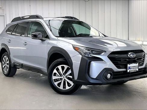 Used 2023 Subaru Outback Premium AWD/4WD image 35