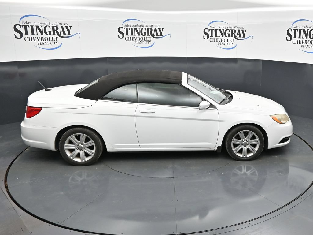Used 2012 Chrysler 200 Touring FWD image 25