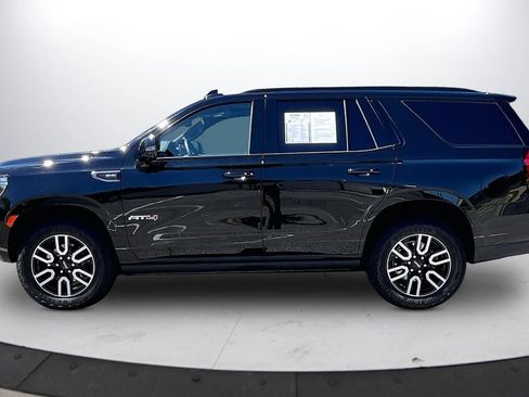 Used 2024 GMC Yukon AT4 w/ AT4 Premium Package AWD/4WD image 5