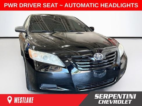 Used 2009 Toyota Camry LE FWD image 3