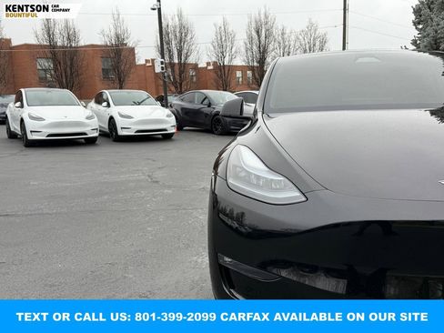 Used 2024 Tesla Model Y Performance image 14