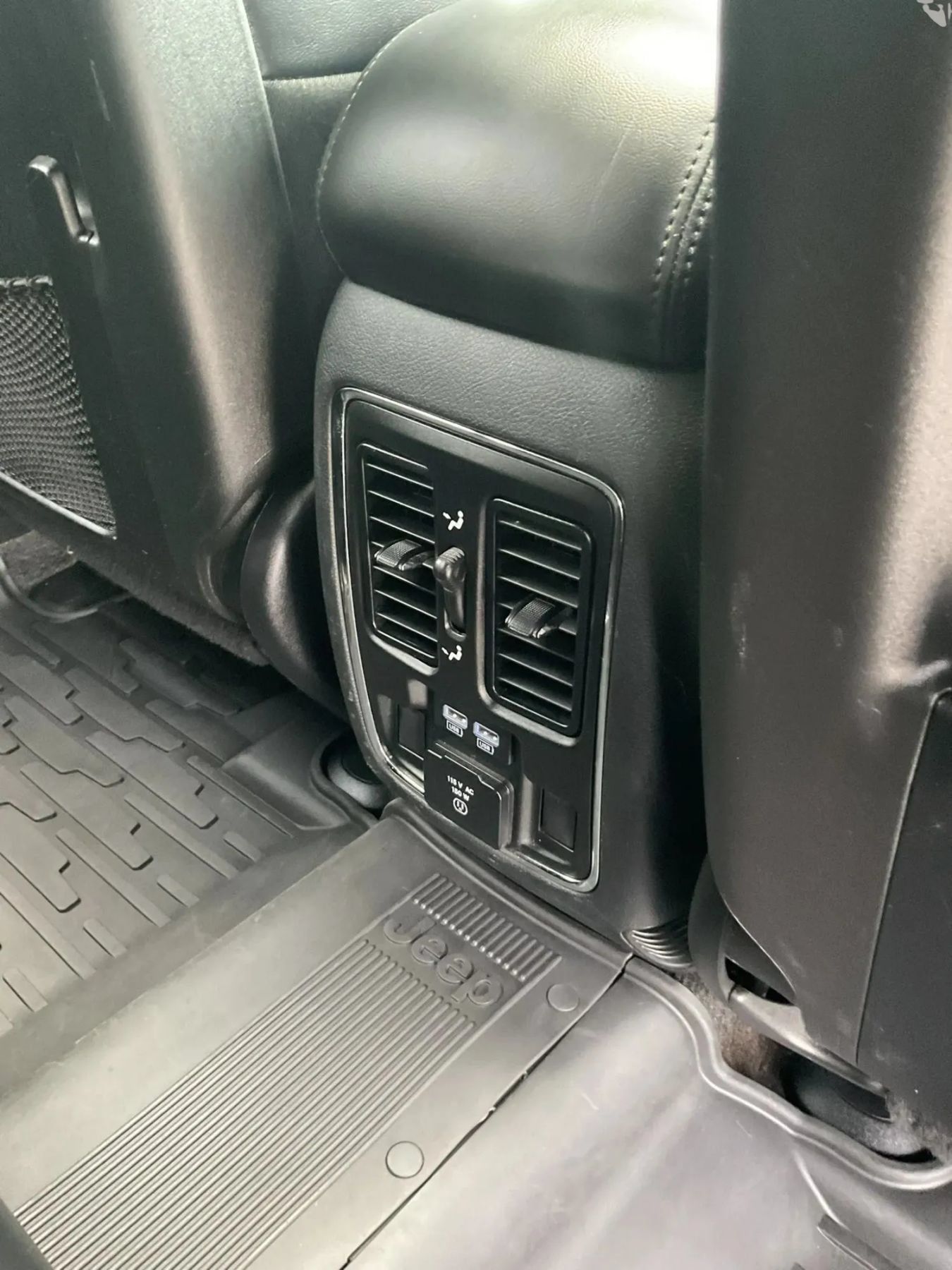 Used 2019 Jeep Grand Cherokee Limited AWD/4WD image 35