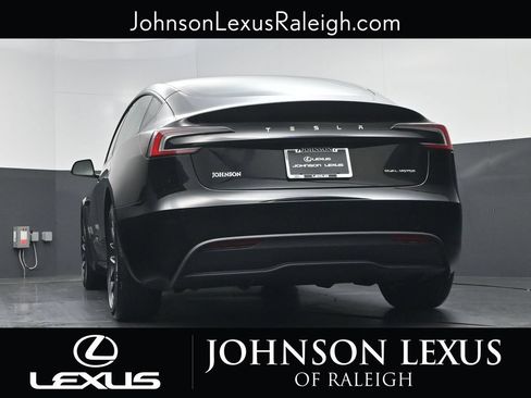 Used 2024 Tesla Model 3 Long Range AWD/4WD image 16