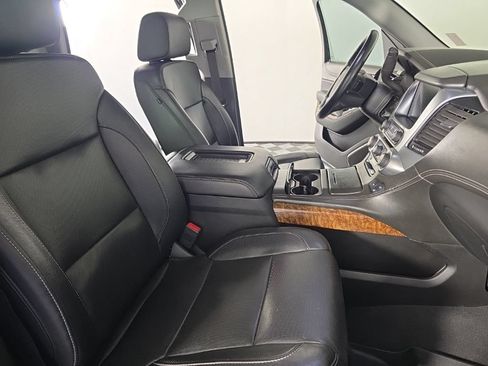 Used 2020 Chevrolet Tahoe Premier AWD/4WD image 46