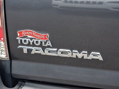 Used 2013 Toyota Tacoma 4x4 Access Cab V6 w/ TRD Off-Road Pkg image 31