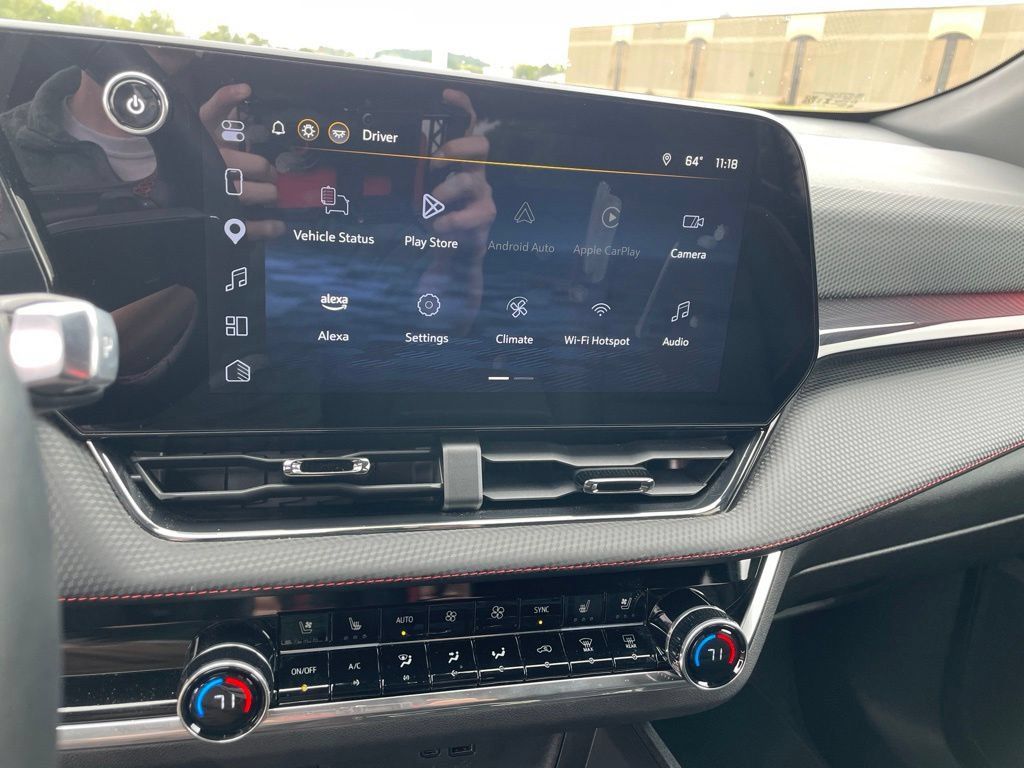 Used 2025 Chevrolet Equinox RS w/ Safety and Technology Package AWD/4WD image 13