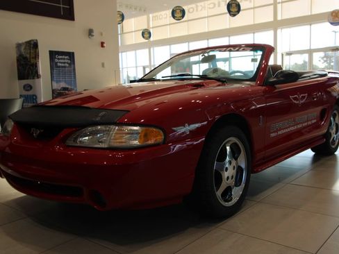 Used 1994 Ford Mustang GT RWD image 18