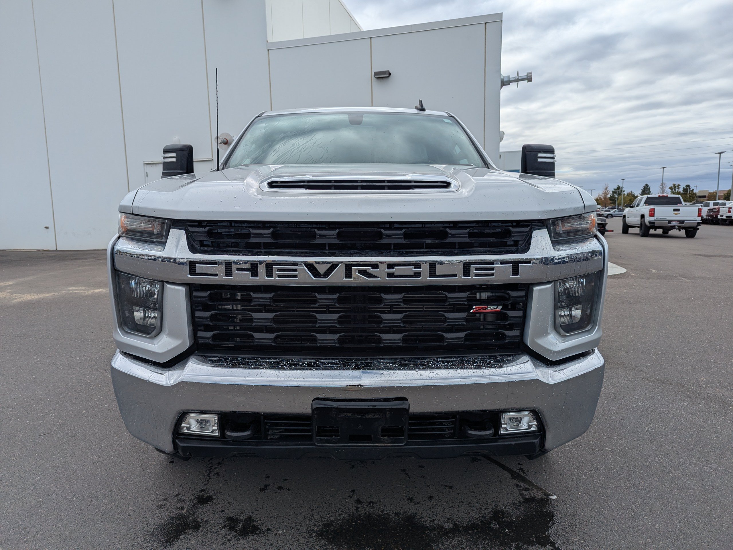 Used 2022 Chevrolet Silverado 2500 LT w/ Convenience Package AWD/4WD image 3