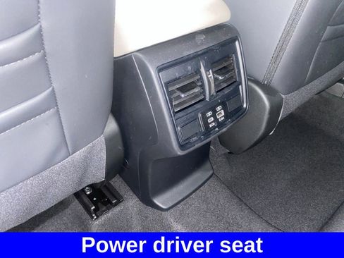 Certified 2025 Subaru Forester Premium AWD/4WD image 16