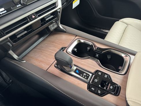 New 2026 Lexus RX 450h RX 450h+ Luxury image 27