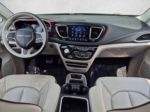 Used 2018 Chrysler Pacifica Limited w/ Advanced Safetytec Group FWD image 20