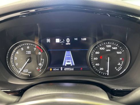 Used 2022 Cadillac XT5 Premium Luxury w/ Technology Package AWD/4WD image 19