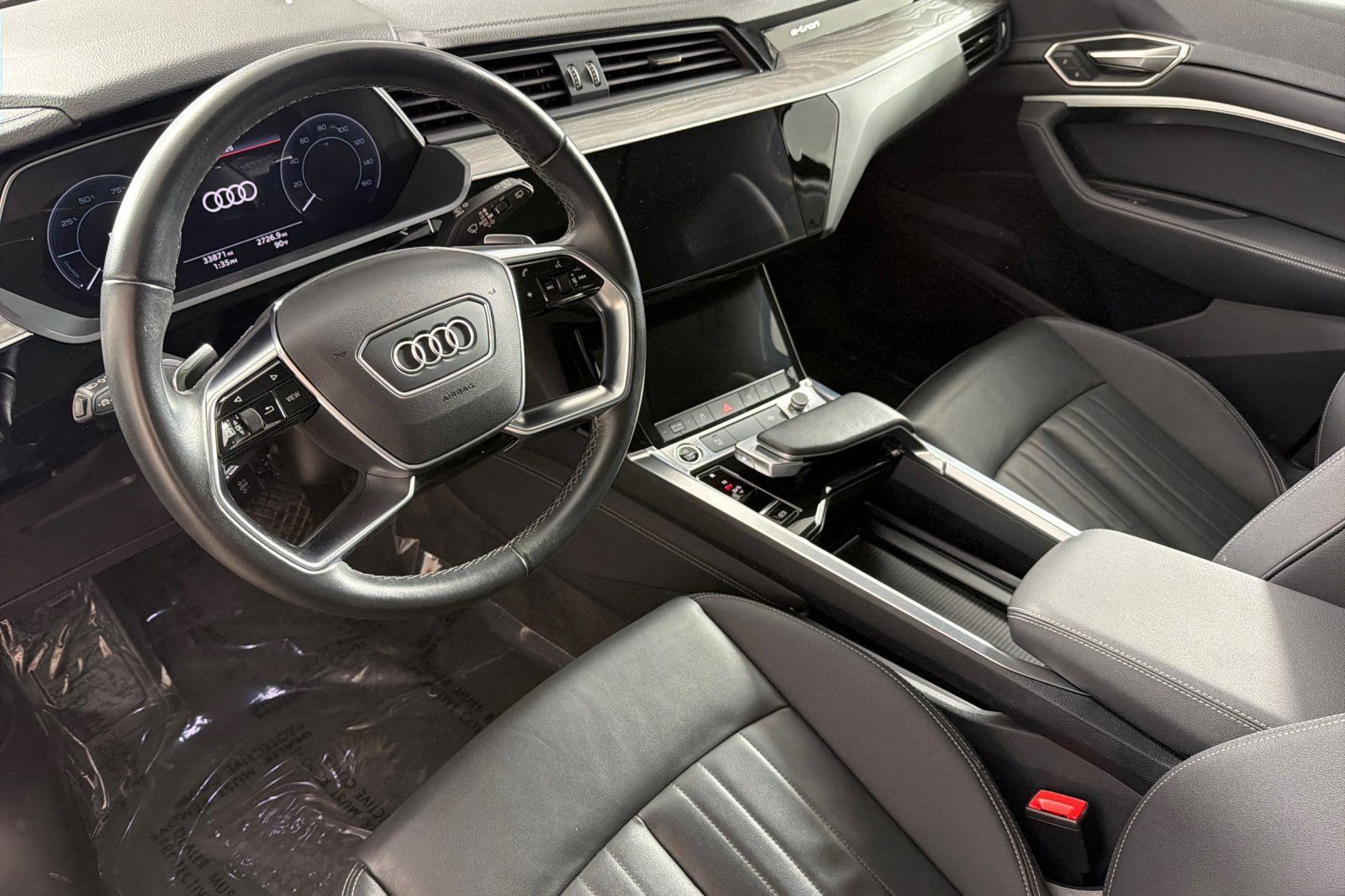 Used 2024 Audi Q8 e-tron Premium AWD/4WD image 9