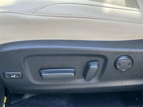 Used 2021 Lexus RX 350L Luxury image 32