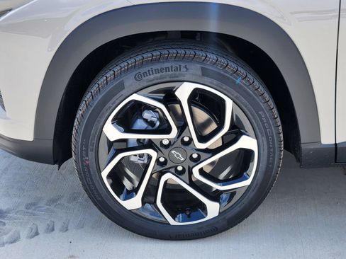 New 2026 Chevrolet Trax RS w/ Driver Confidence Package FWD image 11