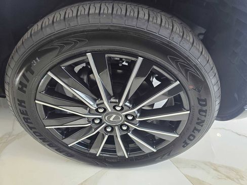 New 2026 Lexus GX 550 image 9