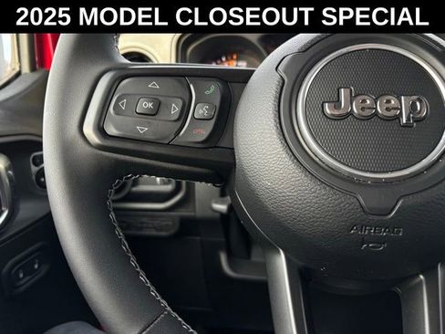 New 2025 Jeep Gladiator Sport image 29