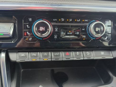 Used 2024 GMC Sierra 1500 Denali image 37