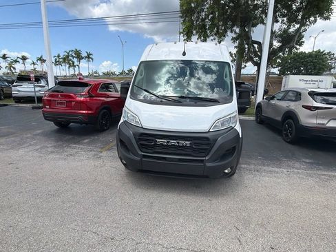 Used 2023 RAM ProMaster 3500 w/ Convenience Group FWD image 2