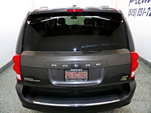 Used 2019 Dodge Grand Caravan SXT FWD image 5