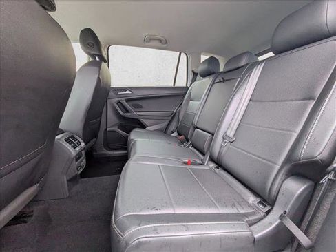 Used 2020 Volkswagen Tiguan S image 19