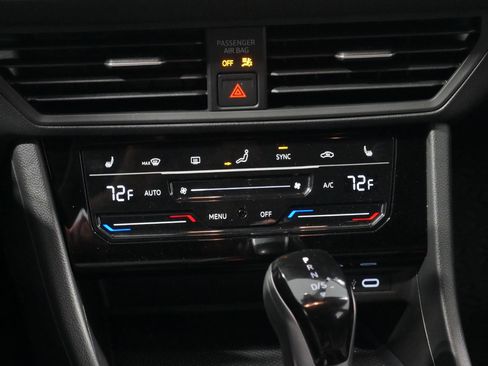 Used 2025 Volkswagen Jetta Sport image 22