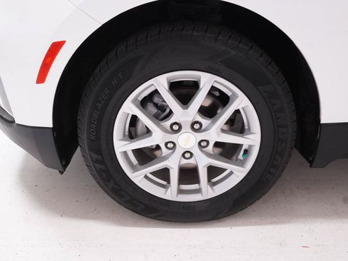 Used 2022 Chevrolet Equinox LT FWD image 12