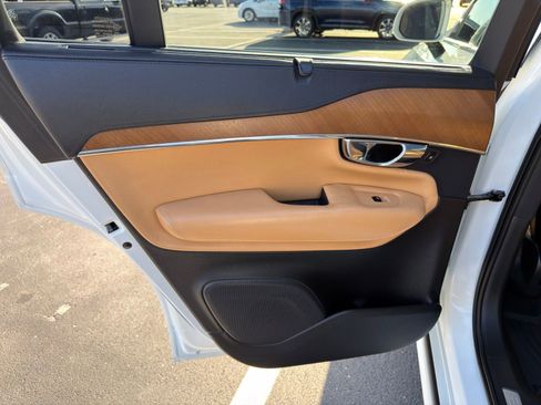 Used 2016 Volvo XC90 T6 Inscription image 28