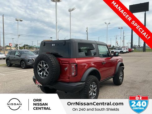 Used 2023 Ford Bronco Badlands image 5