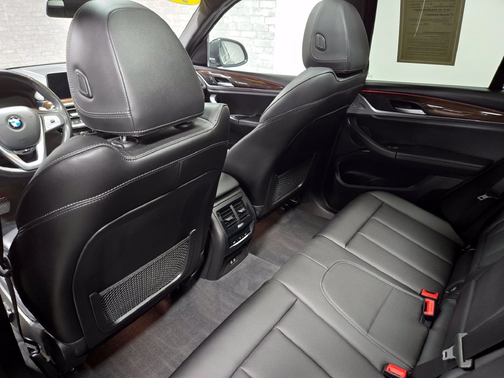 Used 2024 BMW X3 xDrive30i w/ Convenience Package AWD/4WD image 35