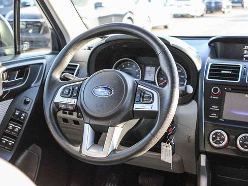 Used 2018 Subaru Forester 2.5i w/ Alloy Wheel Package image 15