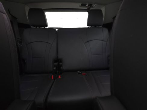 Used 2021 Buick Enclave Avenir w/ Avenir Technology Package image 42